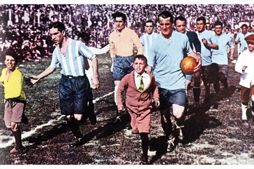EL FÚTBOL DE TODOS LOS TIEMPOS: URUGUAY 0-ARGENTINA 6. AÑO 1902